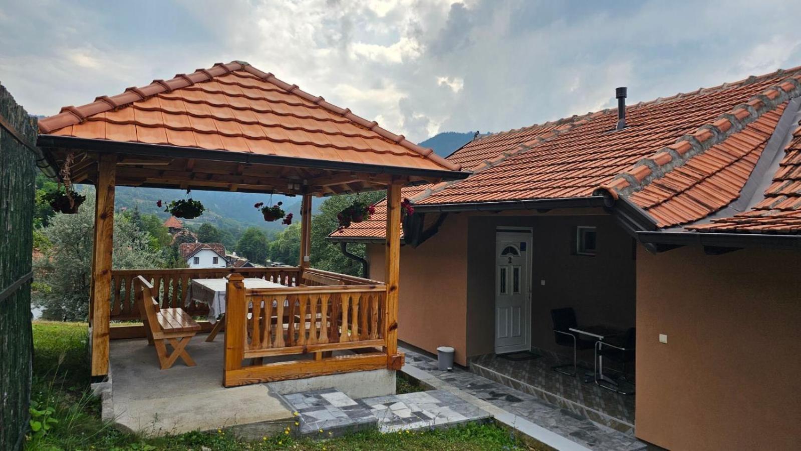 Apartmani Maksimovic Mokra Gora Exterior photo